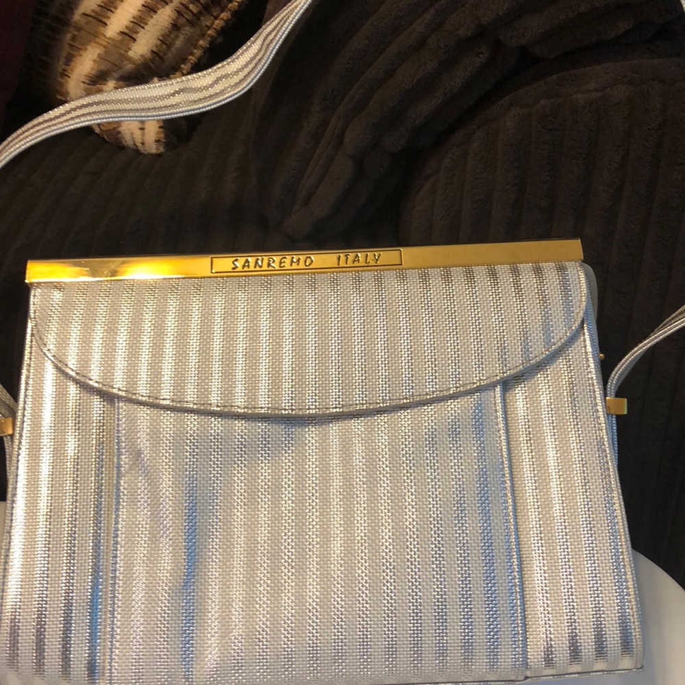Purse - Picture 2 of 4